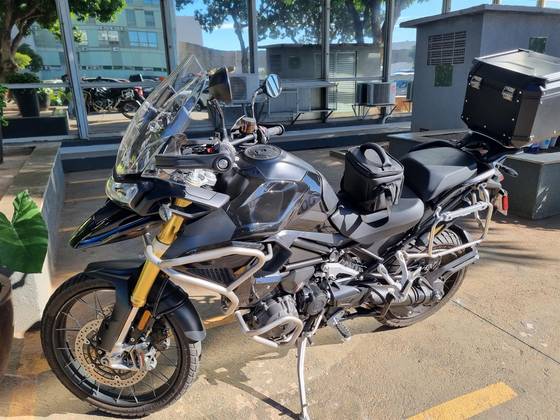 TRIUMPH TIGER 1200 RALLY BLACK EDITION TRIUMPH TIGER 1200 RALLY BLACK EDITION